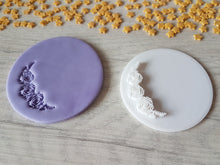 Load image into Gallery viewer, Border Pretty Flowers Embosser Stamp | Cookie Soap Pottery Stamp |
